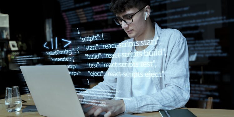 Lanzan 1.000 becas para que emprendedores de todo Chile aprendan a digitalizar sus negocios
