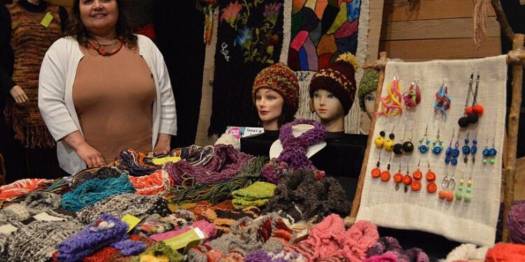 Más de la mitad de los emprendimientos liderados por mujeres en Chile son informales