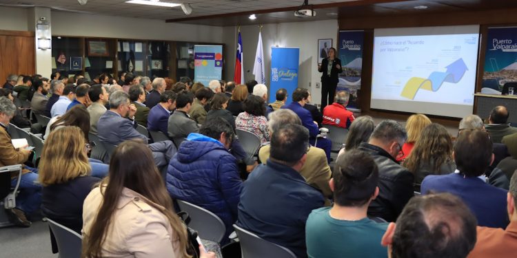 Puerto Valparaíso presentó proyecto de ampliación portuaria ante Consejo Ciudad Puerto