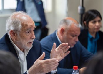 Ministro Montes se reúne con Comités de Vivienda de Quilpué y compromete compra de un anhelado terreno