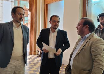 Parlamentarios del PC piden pronunciamiento de la Corte Suprema sobre despenalización del narcotráfico en la nueva Constitución