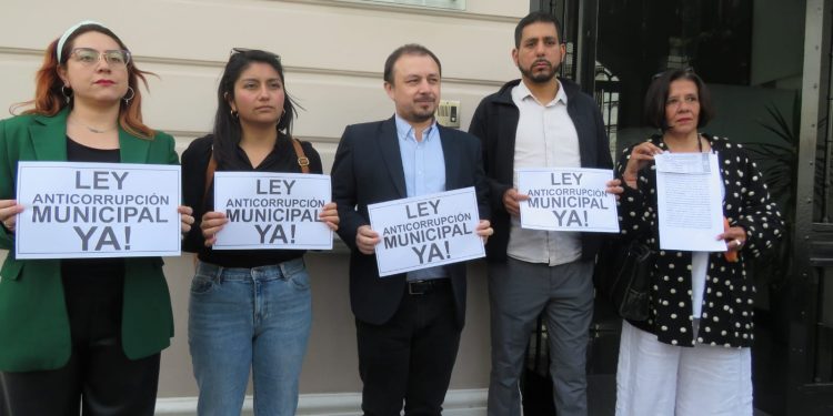 La concejala Mansilla y parlamentarios oficialistas piden a la Contraloría iniciar sumarios y auditoría financiera en municipio de Algarrobo