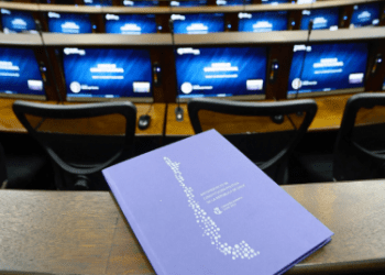 Plaza Pública Cadem: se estrecha diferencia entre opciones «A Favor» y «En Contra»