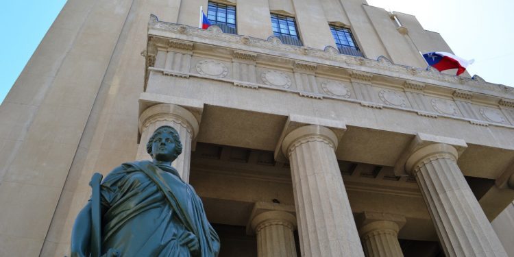 Colegio de Abogados de Valparaíso lanza comunicado ante Caso Hermosilla