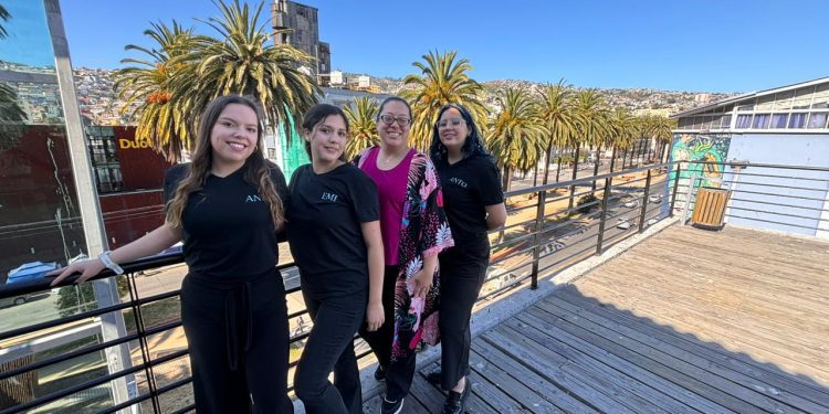 Proyecto “Mujeres Viajeras” de estudiantes Duoc UC se adjudicó beca del Programa “Despega Tu Emprendimiento”