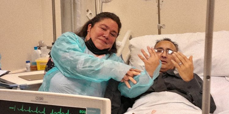 Paciente en espera de trasplante se casa en el Hospital Dr. Gustavo Fricke SSVQ