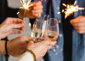Celebración de Año Nuevo: ¿Qué tener en cuenta para evitar los malestares?
