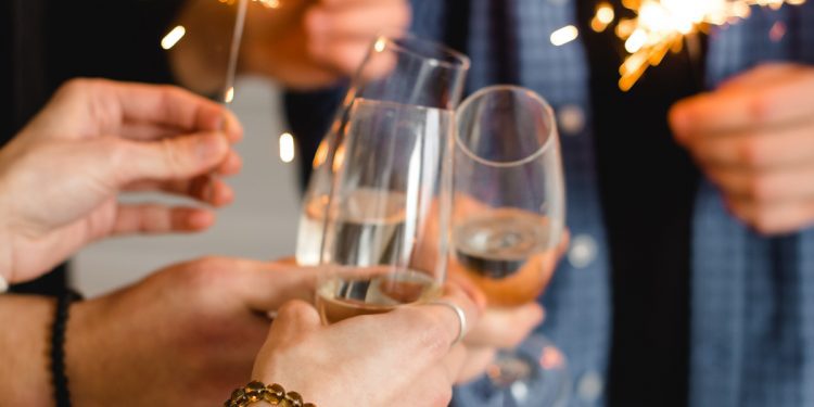 Celebración de Año Nuevo: ¿Qué tener en cuenta para evitar los malestares?