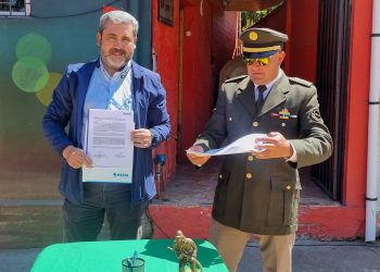 Vecinos de La Cruz podrán aportar con Bomberos a través de la cuenta de agua de Esval