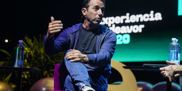 «Te mintieron durante 80 años y ayer te dijeron toda la verdad en 10 minutos»: Marcos Galperín respalda al mega DNU de Milei