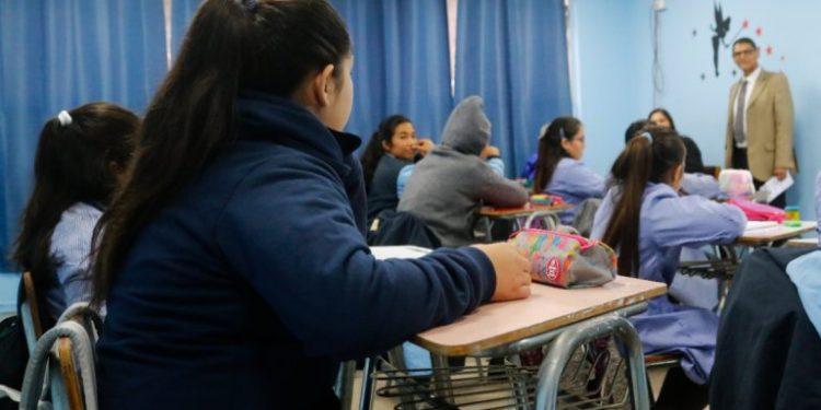 Mineduc informa resultados de nivel socioeconómico a estudiantes que postularon a Beneficios Estudiantiles 2024