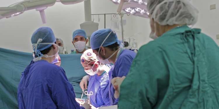 [Opinión] Dr. Camilo García: Un juramento de cuidado, la vocación médica