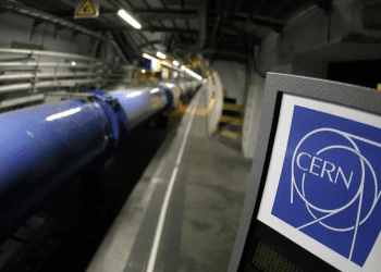 Ingenieros chilenos fabrican estructura para sostener detector de protones en el CERN