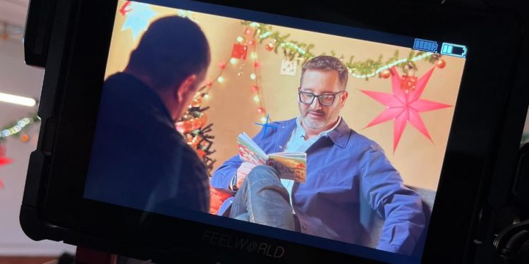 «Cuentos de Navidad y Esperanza» de World Vision: Rostros de televisión se unen por la protección de la niñez