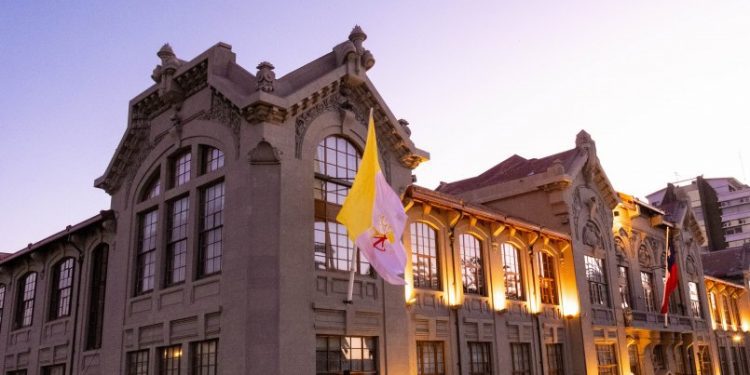 PUCV se sitúa como la cuarta mejor universidad del país