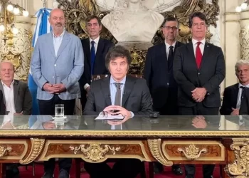 Milei inicia el desguace del Estado argentino imponiendo 300 reformas en un solo decreto