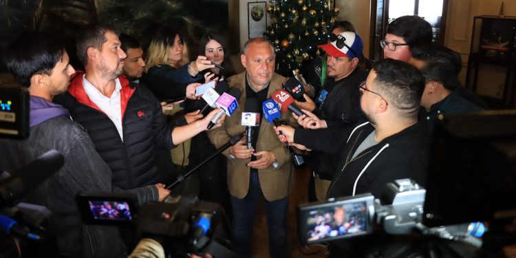 Gobernador Rodrigo Mundaca realiza balance 2023 de la gestión del Gobierno Regional de Valparaíso