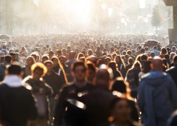 Encuesta Chile Nos Habla: Un 69% destinará menos presupuesto a las fiestas de fin de año