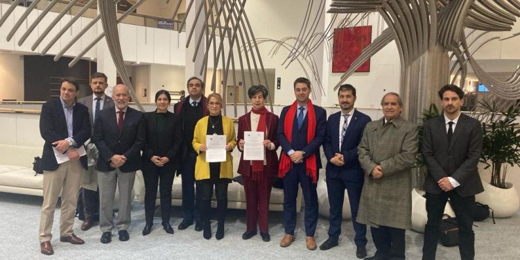 Senadora Isabel Allende: «hemos aprobado la firma del Pacto Comercial de la Unión Europea con Chile»