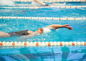 Con exitosa convocatoria UNAB Viña del Mar realizó el II Torneo de Natación Máster 2023