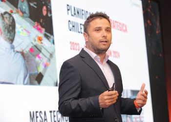 Chiletec en encuentro empresarial tecnológico: “El Estado aún no visualiza a esta industria como parte del futuro del desarrollo del país”