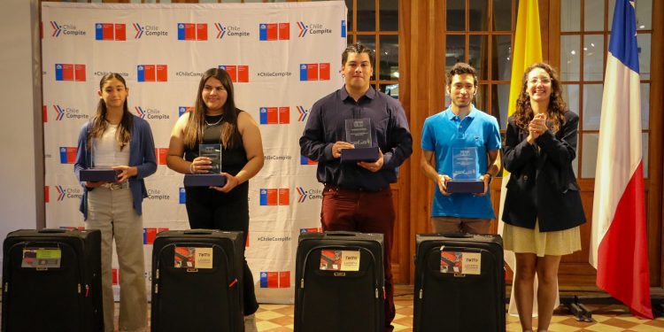 Deportistas de la Región de Valparaíso son reconocidos por sus logros