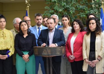 Bancadas oficialistas critican a la derecha por impedir lectura de informe sobre evasión tributaria