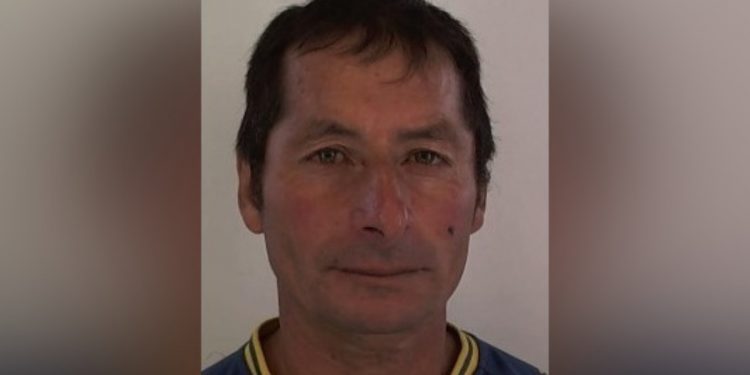 Fiscalía difunde imagen y pide ayuda para dar con pedófilo prófugo: se ocultaría en Valparaíso