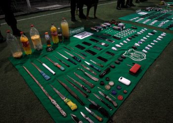 «Es el más grande de su historia»: masivo allanamiento en cárceles incauta más de dos mil armas blancas