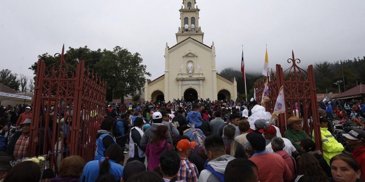 DEGREYD llama a los peregrinos de Lo Vásquez a tomar precauciones ante alerta de altas temperaturas