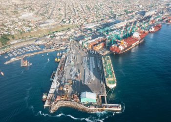 [Opinión] Heinz Pearce: El futuro de Chile, para crecer hay que mirar al mar