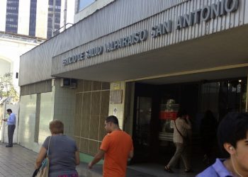 Declaran ilegal desvinculación de funcionario del Servicio de Salud de Valparaíso-San Antonio y ordenan indemnización