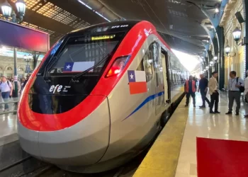 Chile estrena el tren más rápido y moderno de Sudamérica, conectando Santiago con Curicó en 2 horas