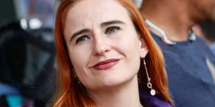 Alcaldesa Emilia Ríos por despidos de profesores en Ñuñoa: “Lo que estamos haciendo es prevenir una crisis”