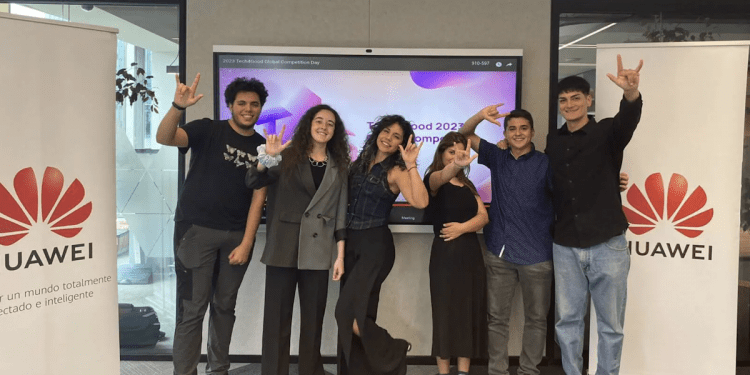 Estudiante USM es parte de equipo que se ubicó entre los 10 mejores del mundo en competencia Tech de Huawei