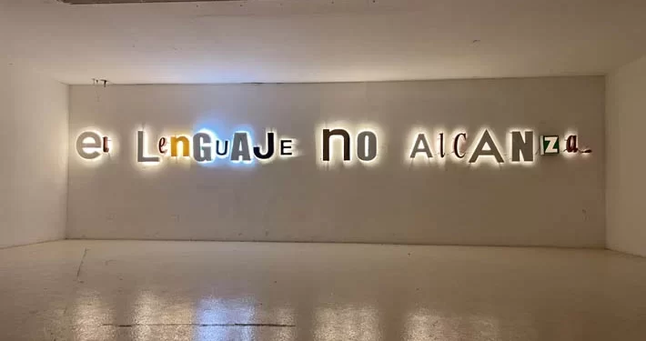 Fiscalía abre investigación contra artista Danny Reveco por presunto robo de letras en Valparaíso