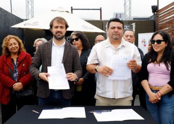 Municipio porteño firma acuerdo con locatarios nocturnos para fortalecer medidas de seguridad