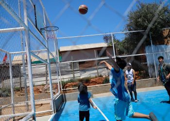 De basural a cancha multiuso: vecinos de Placeres cuentan con nuevo espacio deportivo comunitario