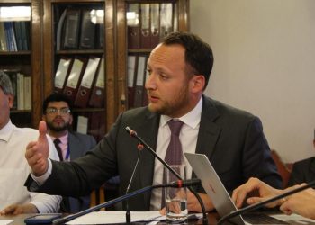 Diputado Jorge Guzmán oficia al Presidente Boric por no presentar candidaturas de consejeros para funcionamiento del CPLT