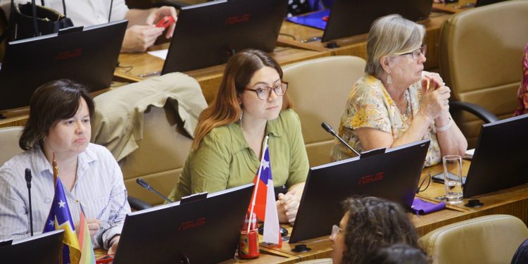 Diputada Bello (CS) hace un llamado urgente a trabajar por la infancia