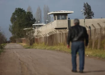 «Constituye una nueva agresión a las víctimas de la Dictadura»: PS rechaza propuesta de arresto domiciliario para mayores de 70 años