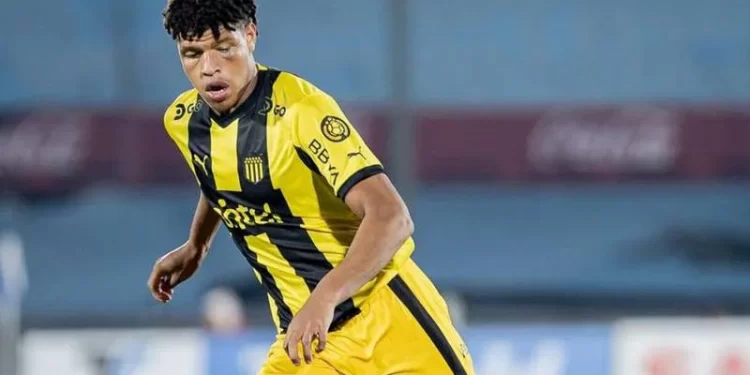 Everton sumó su segundo delantero internacional: cerró un fichaje desde Peñarol