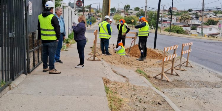 Esval avanza en obras de renovación de redes en Quilpué con inversión que supera los 3 millones de dólares