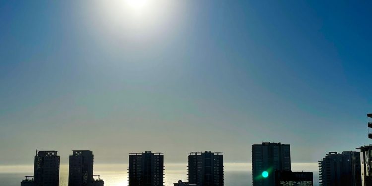 Equipos de Esval se preparan para aumento en consumo de agua de 9% por ola de calor