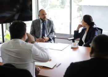 Alcaldesa Ripamonti y Subsecretario de Prevención del Delito abordaron nuevas estrategias para disminuir altas cifras de homicidios en la comuna