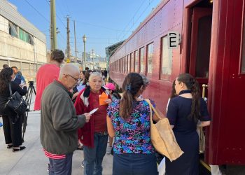 Ministro de Transportes y Presidente de EFE lanzan temporada de verano en los trenes de Chile