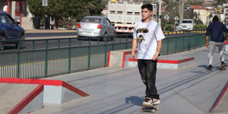 El primer skatepark de La Ligua fue inaugurado para beneficiar a cientos de jóvenes con un nuevo espacio de reunión y esparcimiento