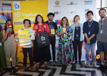 Cientos de personas dieron vida al inicio del 16° Festival de Cine Chileno en Villa Alemana