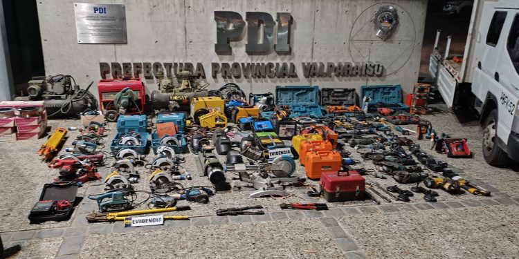PDI Valparaíso detiene a cuatro sujetos por robo de herramientas a empresa de la construcción