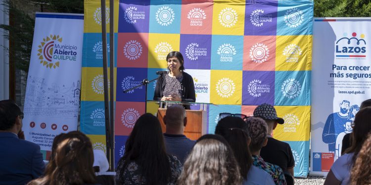 17 familias quilpueínas egresan del primer programa que las apoya para alejar a sus hijos de conductas de riesgo